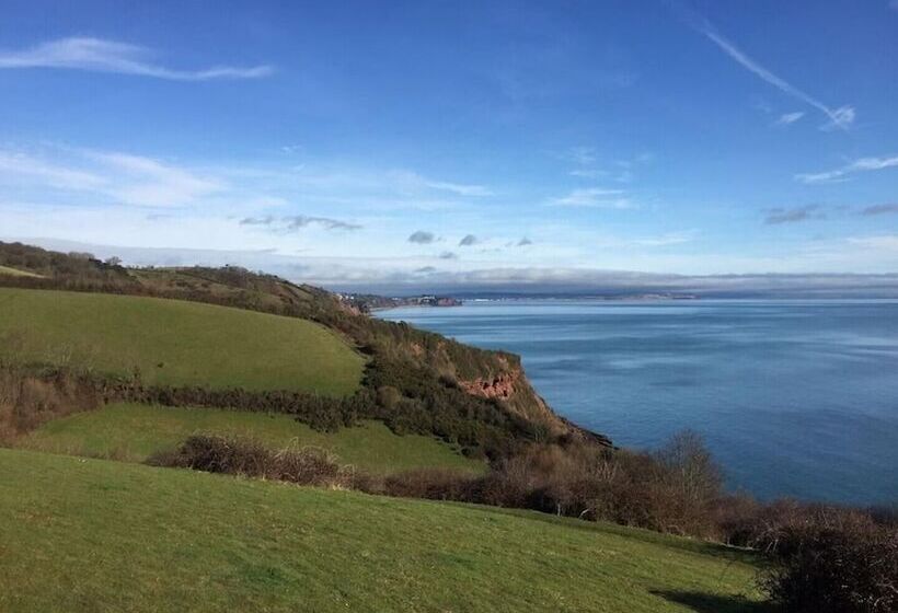 Thatched Cottage Annex In Stokeinteignhead
