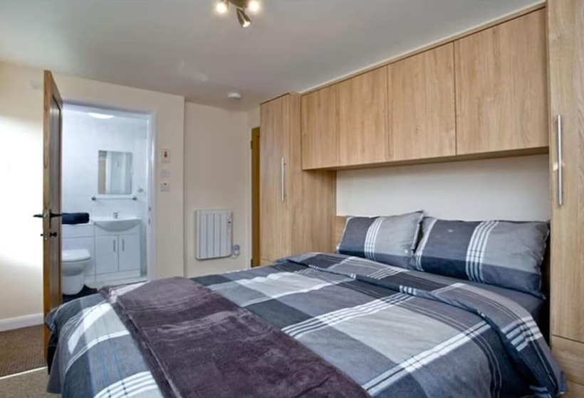 Thatched Cottage Annex In Stokeinteignhead