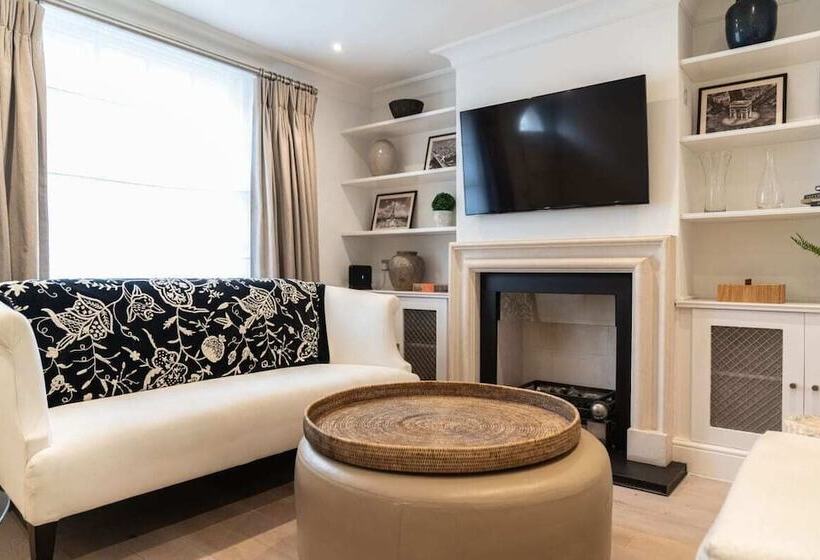 The Chelsea Place Lovely 4bdr House With Terrace