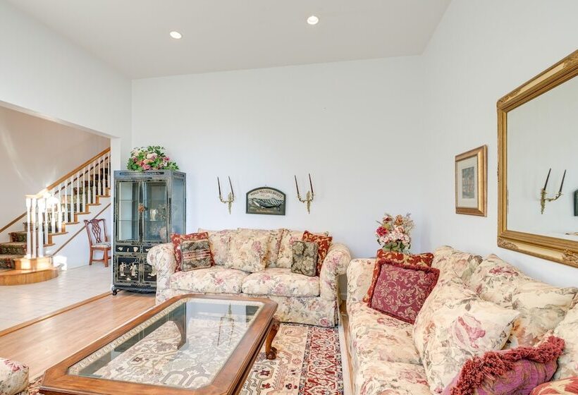 Mount Desert Escape: 4 Mi To Acadia National Park