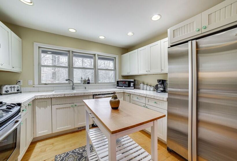 Union Pier Home W/ Outdoor Entertainment Spaces!