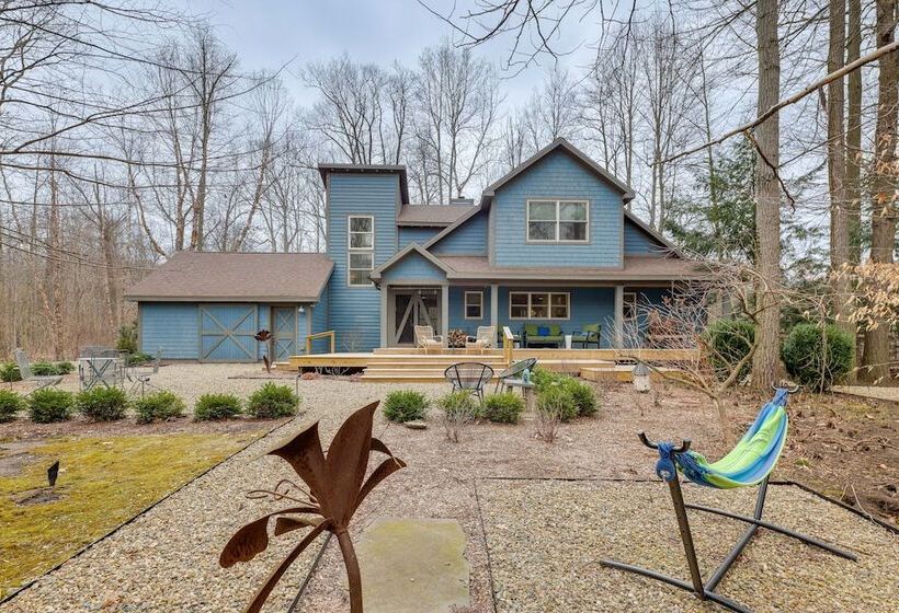 Union Pier Home W/ Outdoor Entertainment Spaces!