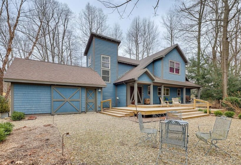 Union Pier Home W/ Outdoor Entertainment Spaces!