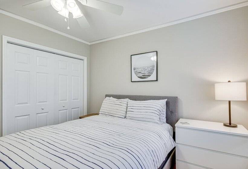 Updated Columbia Home W/ Patio   4 Mi To Usc!