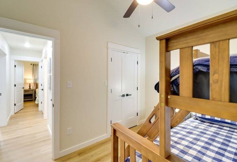 Waterfront Retreat On Greers Ferry Lake W/ Hot Tub