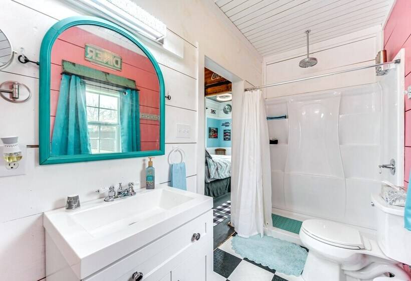 Fifties Diner Style Llano Home W/ Shared Fire Pit