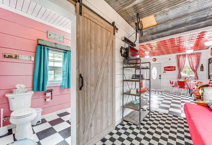 Fifties Diner Style Llano Home W/ Shared Fire Pit