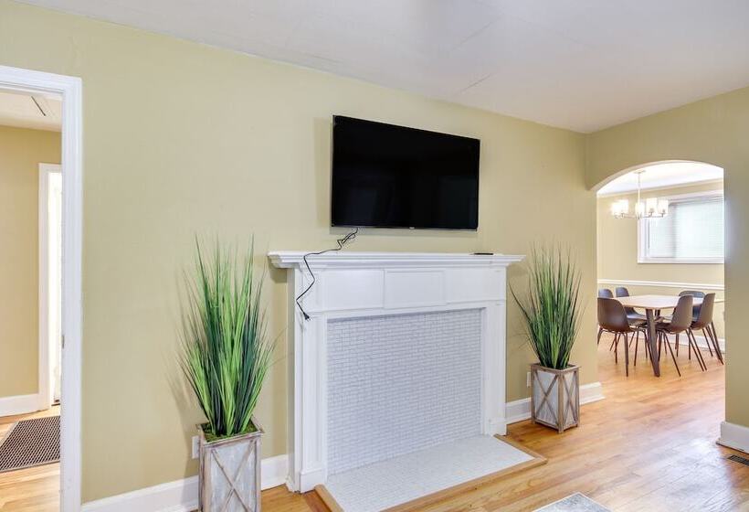 Augusta Home W/ Fenced Yard   4 Mi To Downtown!