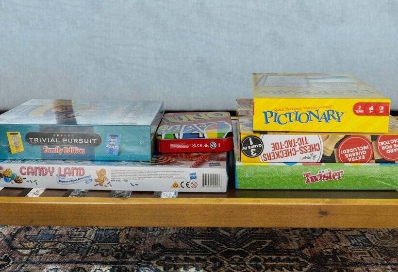 Balcom By Avantstay Newly Furnished Valley Home