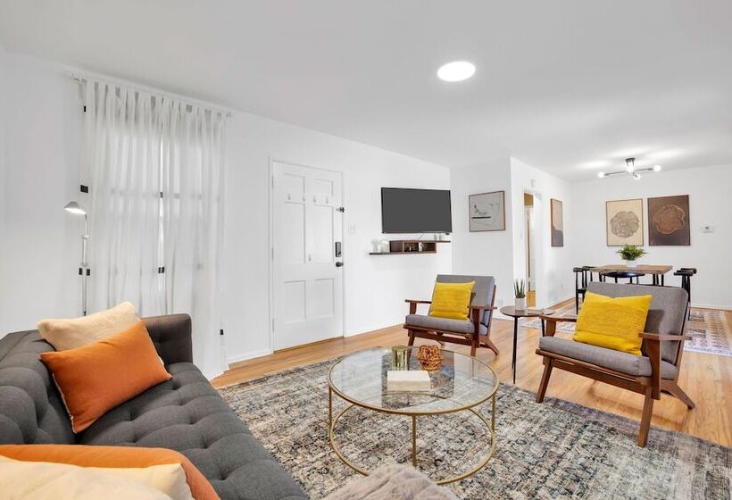 Balcom By Avantstay Newly Furnished Valley Home