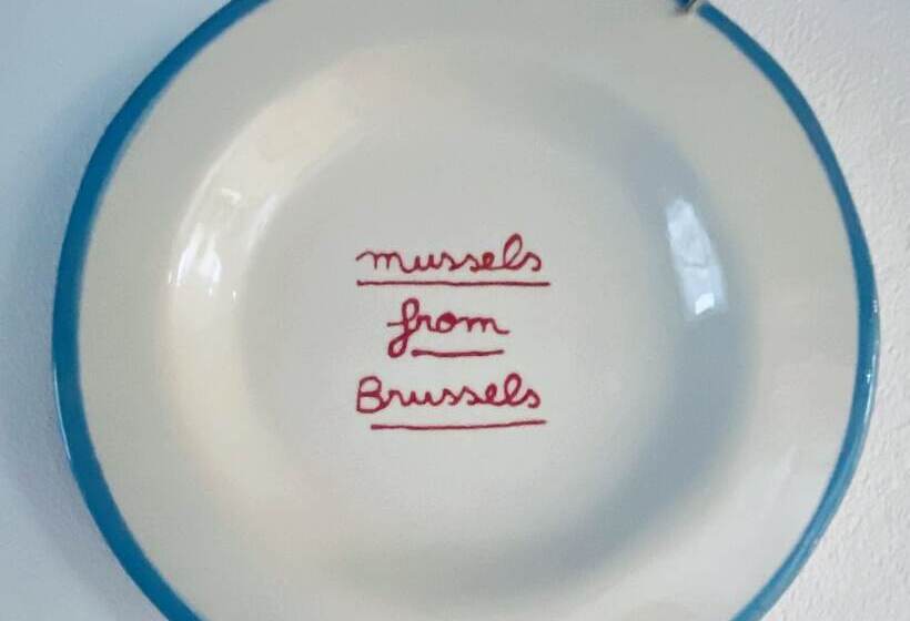 Beautiful 3 Bed Cottage With Stunning Sea Views