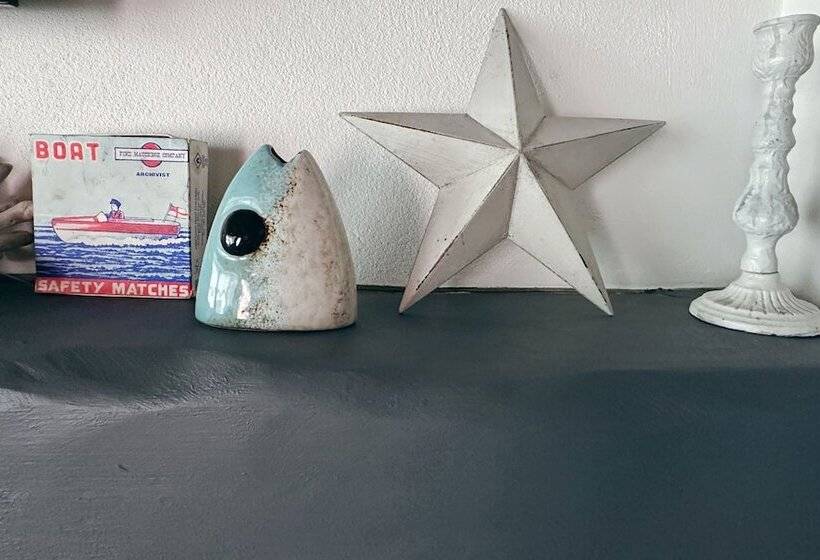 Beautiful 3 Bed Cottage With Stunning Sea Views