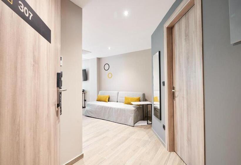 Bed and Breakfast The Mavili Urban Stay