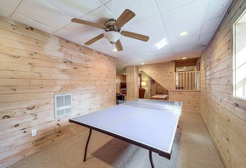 1 Mi To Beech Mtn Ski Resort: Cabin W/ Fire Pit