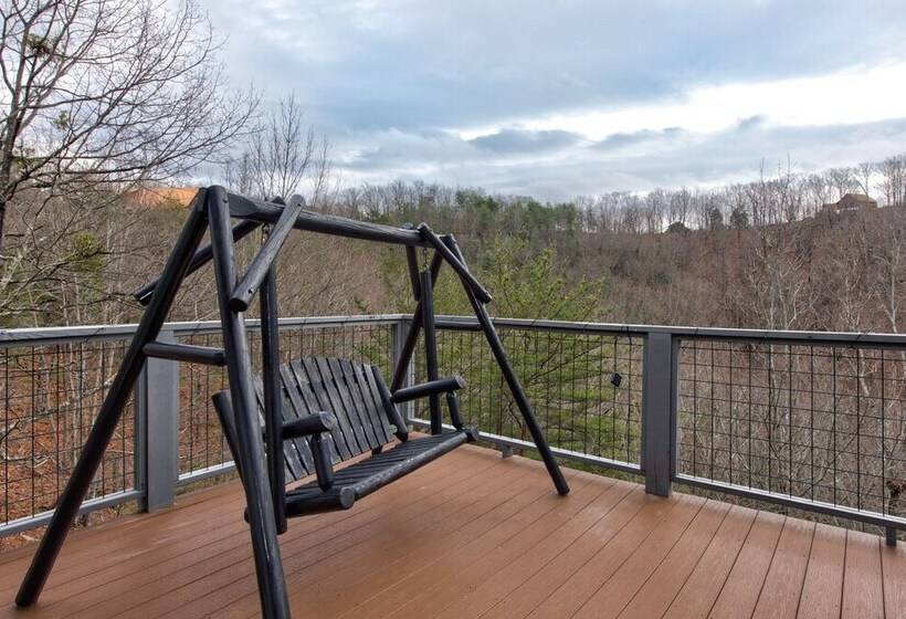 Cabin W/ Mountain Views, Hot Tub & Game Room!