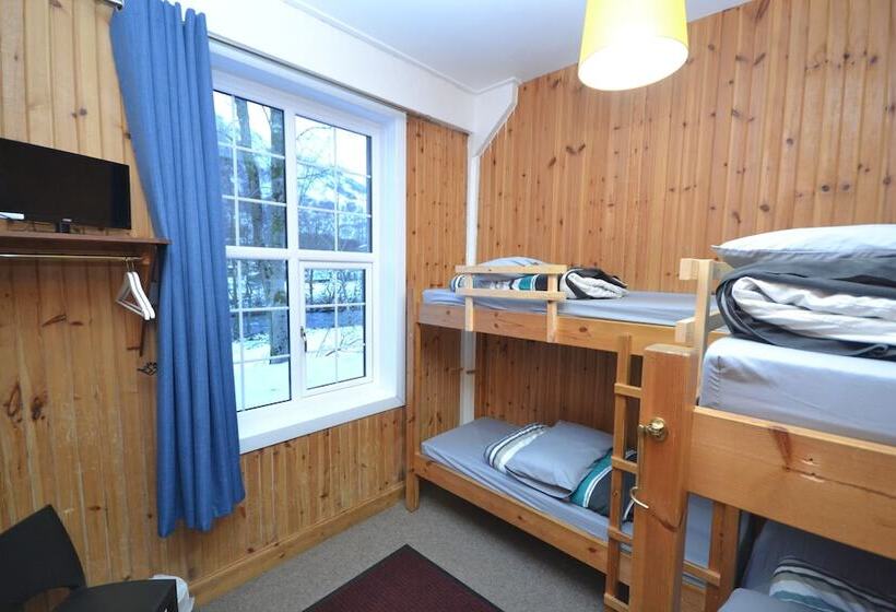 Blackwater Hostel And Campsite