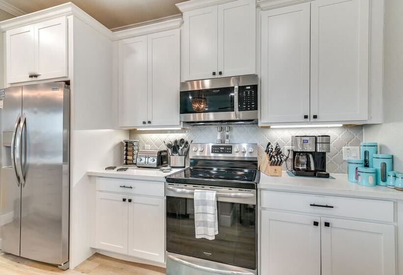 Bless Shore Heart Beach Rental, Near Waterfront