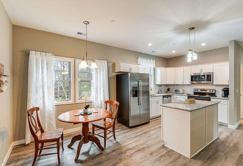 Bright Kingston Springs Home < 22 Mi To Nashville