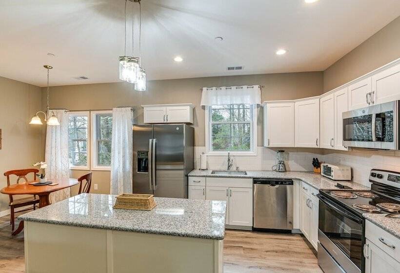 Bright Kingston Springs Home < 22 Mi To Nashville