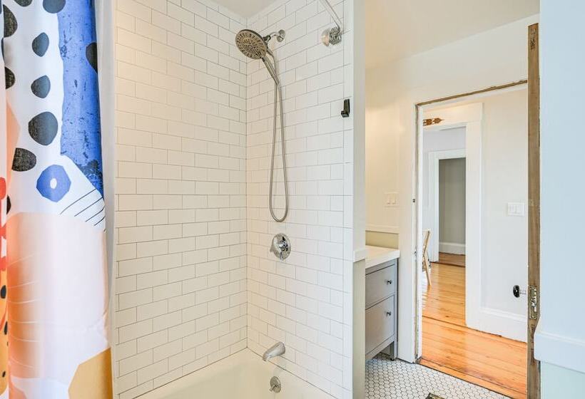 Bright & Pet Friendly Home: 2 Mi To Harvard Square