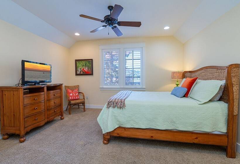 Sandestin Bungalo 45: Golf Cart, Pool, & More!