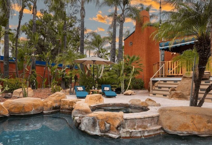 Cactus House By Avantstay Famous Cactus Compound