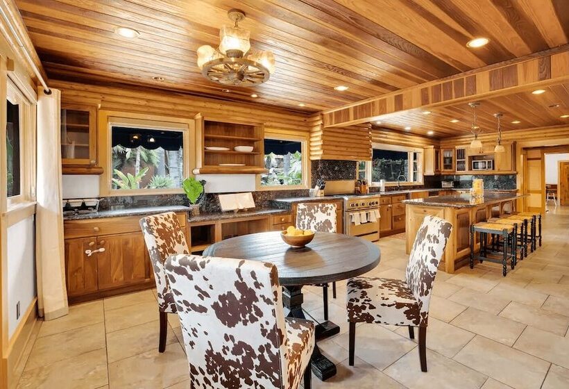 Cactus House By Avantstay Famous Cactus Compound