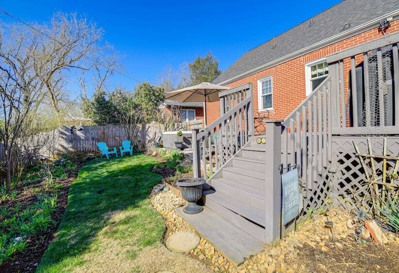 Charming Bristol Home W/ Hot Tub: 1 Mi To Downtown