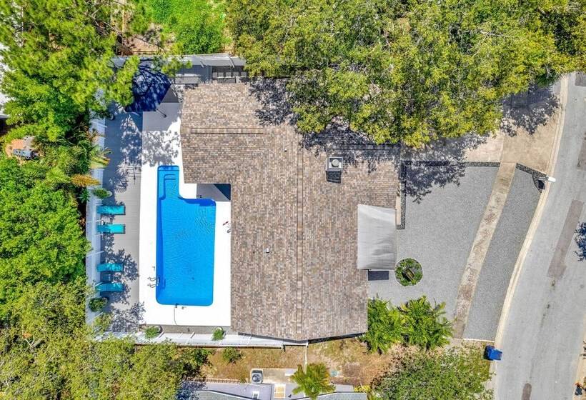 Charming Largo Home W/ Private Pool: 1 Mi To Beach