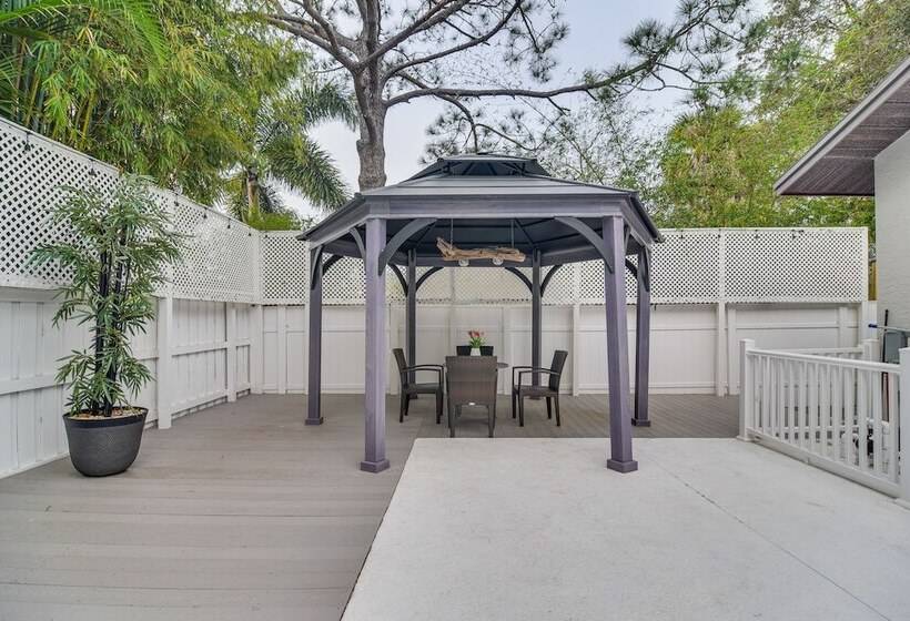 Charming Largo Home W/ Private Pool: 1 Mi To Beach