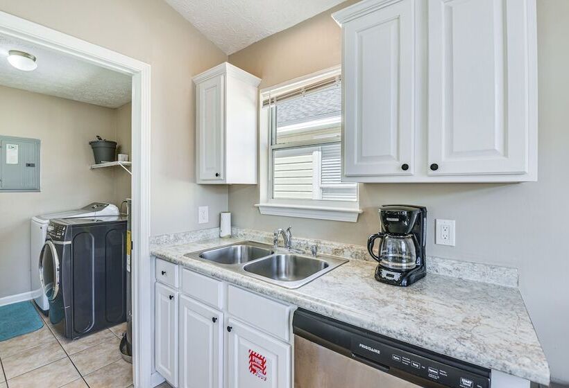 Charming Pcb Home ~ 1 Mi To Beach Access!