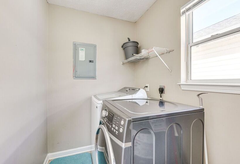 Charming Pcb Home ~ 1 Mi To Beach Access!