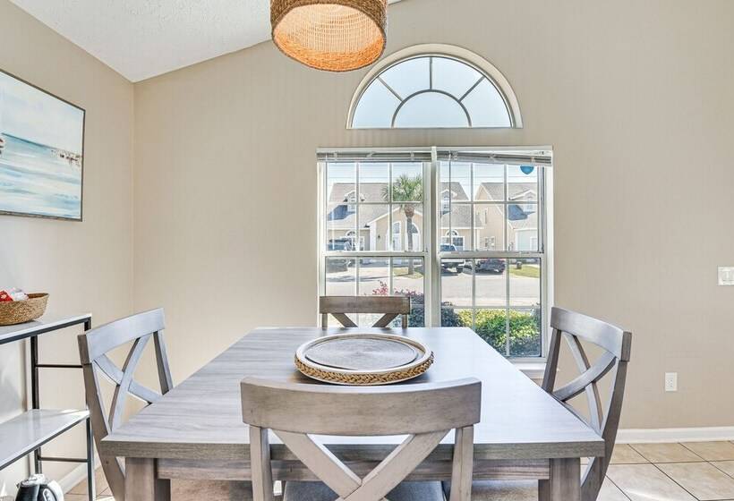 Charming Pcb Home ~ 1 Mi To Beach Access!