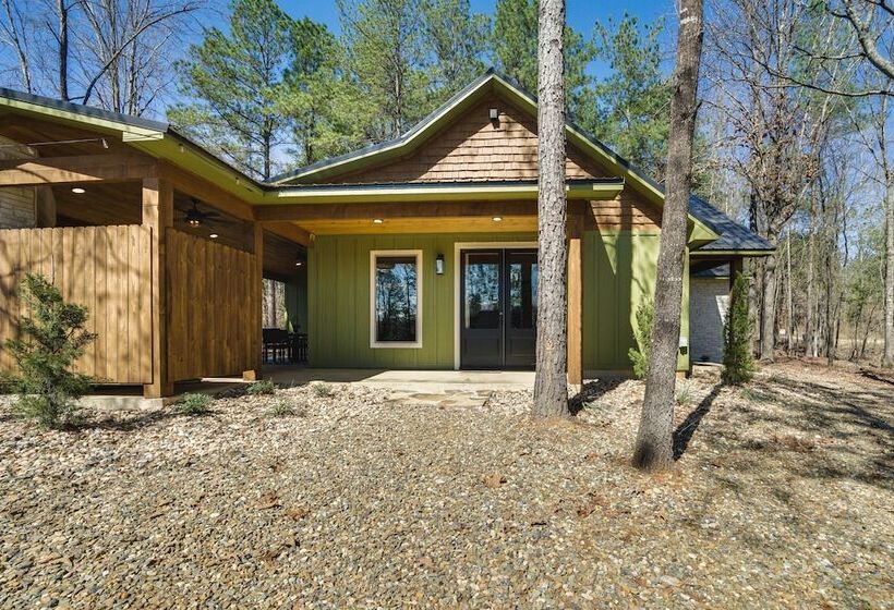 Chic Forest Hideaway In Broken Bow W/ Hot Tub