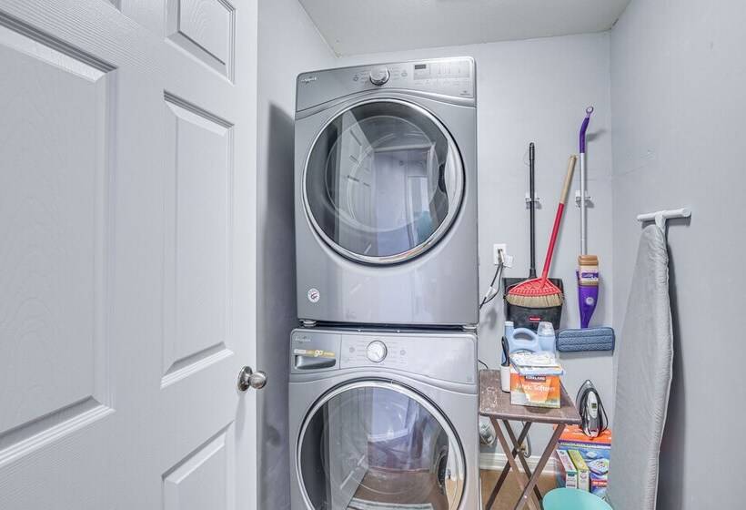 Chula Vista Home W/ Patio   4 Mi To Sesame Place!