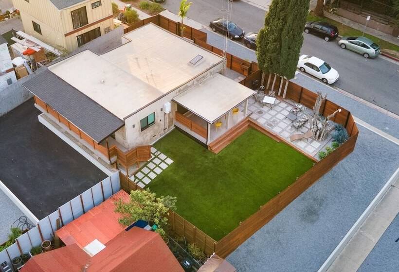 City Living By Avantstay Large Outdoor Area