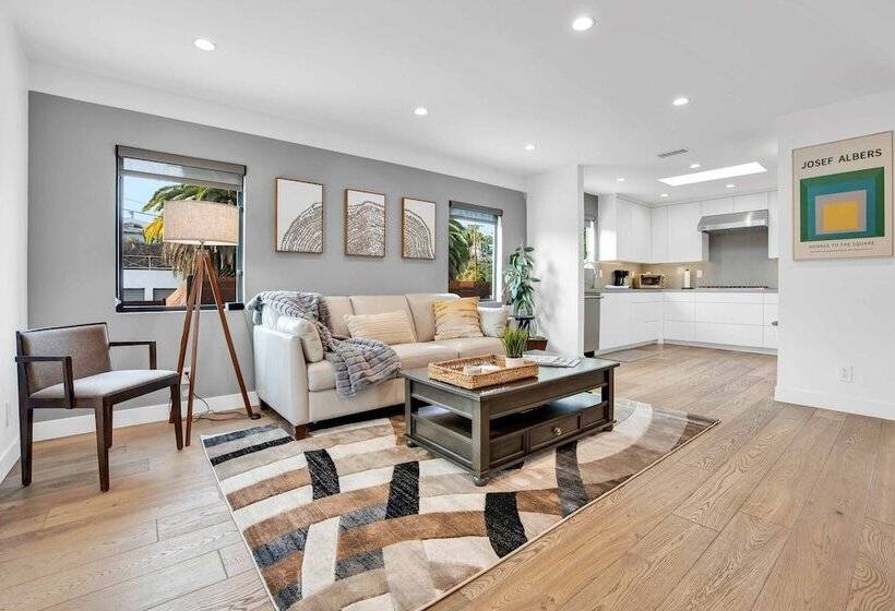 City Living By Avantstay Large Outdoor Area