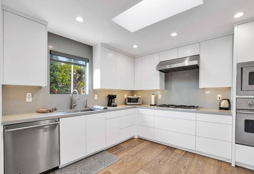 City Living By Avantstay Large Outdoor Area