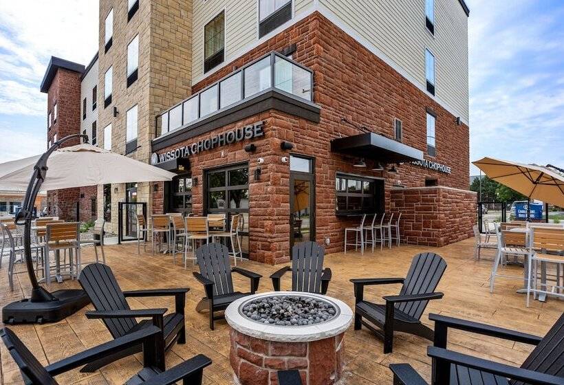 Cobblestone Hotel & Suites   Lynden