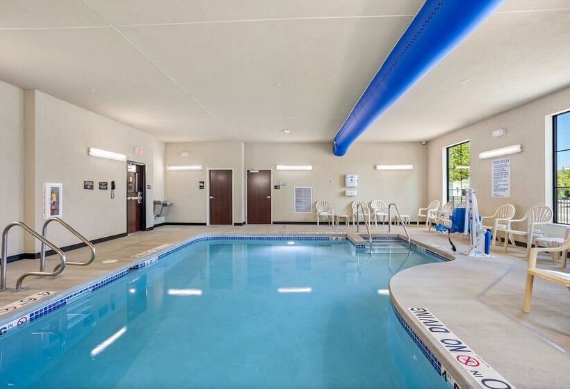 Cobblestone Hotel & Suites   Lynden