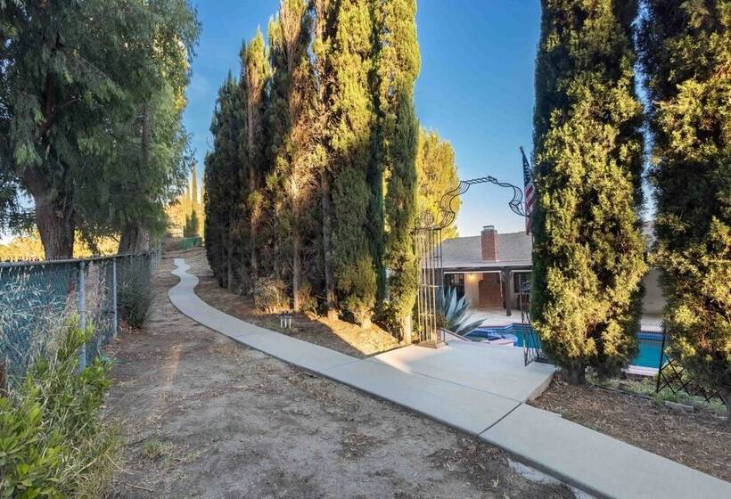 Colven By Avantstay Pool + Spa Near Golf Course