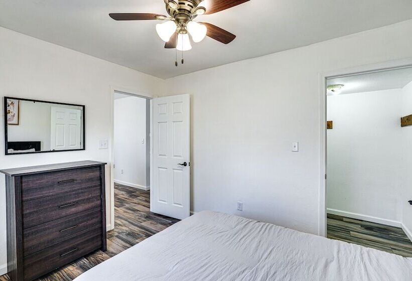 Cozy Jefferson City Retreat W/ Porch, Near Golfing