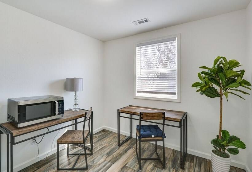 Cozy Jefferson City Retreat W/ Porch, Near Golfing