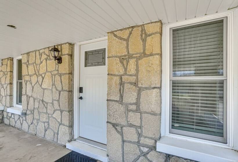 Cozy Jefferson City Retreat W/ Porch, Near Golfing