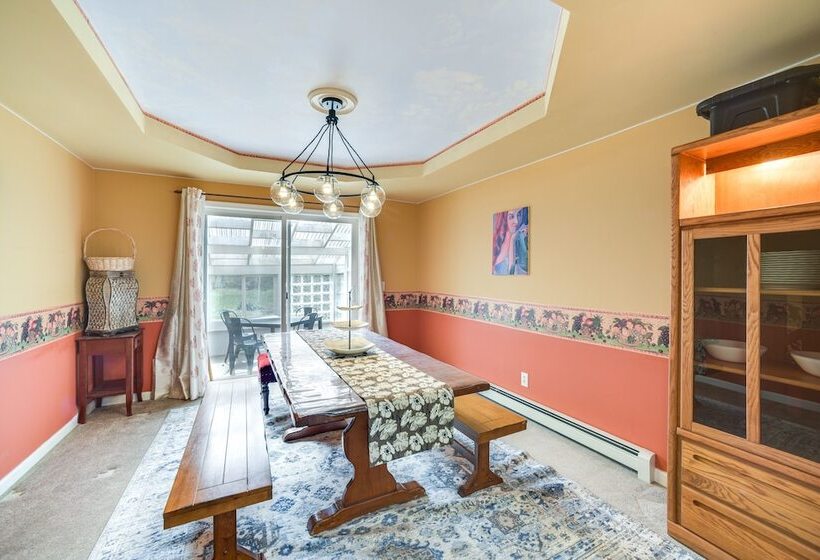 Cozy Lake Luzerne Home 1 Mi To Wayside Beach!