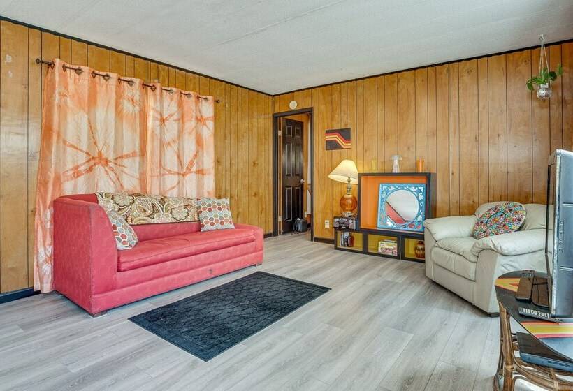 Cozy New Braunfels Retreat W/ Lake Dunlap Access