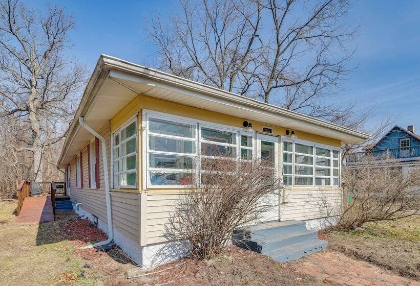 Dog Friendly Michigan City Home   3 Mi To Beach!