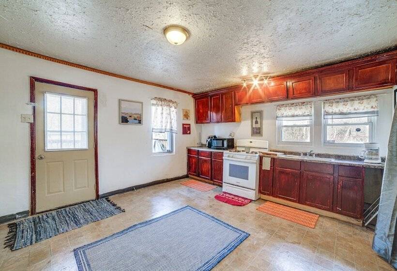 Dog Friendly Michigan City Home   3 Mi To Beach!