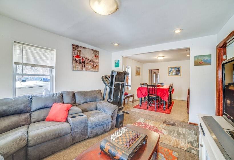 Dog Friendly Michigan City Home   3 Mi To Beach!