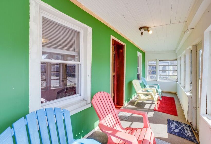 Dog Friendly Michigan City Home   3 Mi To Beach!